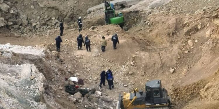 Майқайыңда қатты жел мен боран іздеу жұмыстарын қиындатып жатыр