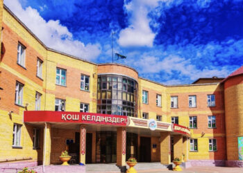 Астанадағы бірнеше мектепке белгілі тұлғалардың есімі берілді