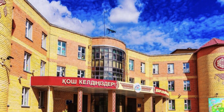 Астанадағы бірнеше мектепке белгілі тұлғалардың есімі берілді