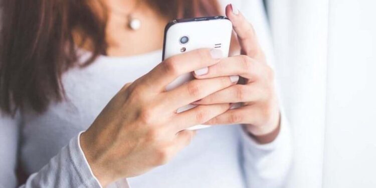 Анасының атына несие рәсімдеген қыз тергеліп жатыр