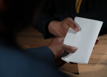 Шымкентте тұрғын үй басқармасының басшысы ұсталды (ВИДЕО)