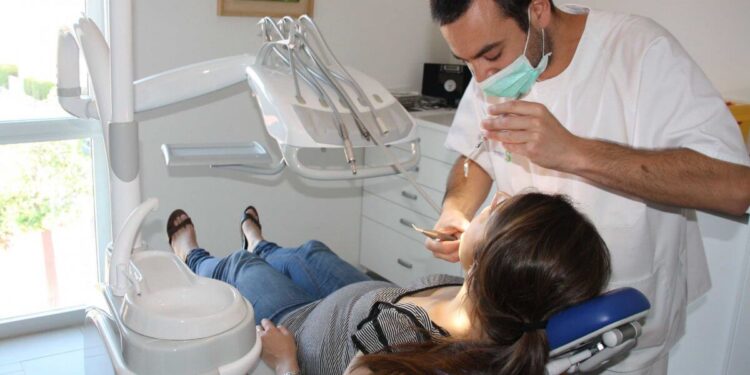 Депутат көпбалалы аналардың тісін тегін емдеп беруді ұсынды