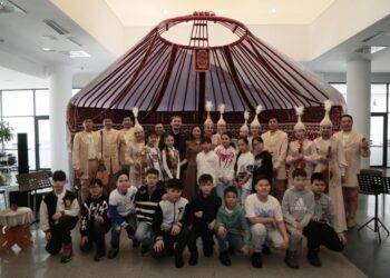 Астанада «Ұлттық аспаптар әлеміне саяхат» кеші өтті