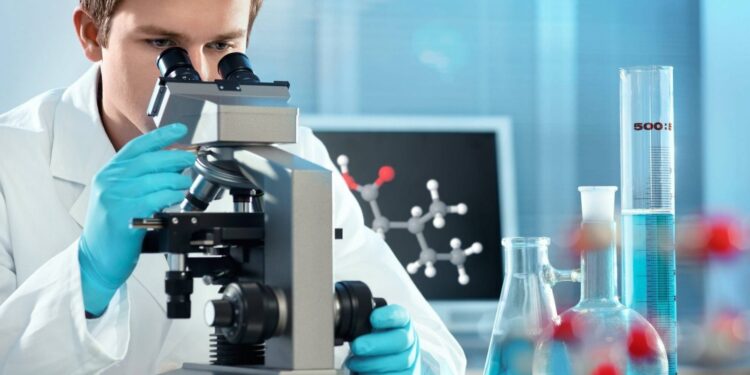 ҚАЗАҚСТАН ҒАЛЫМДАРДЫ ӘЛЕУМЕТТІК ҚОЛДАУ ПАКЕТІ КЕҢЕЙТІЛЕДІ