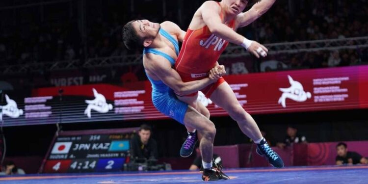 Ержет Жарлықасын грек-рим күресінен Азия чемпионы атағын жеңіп алды