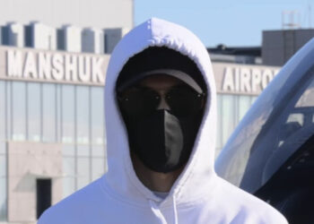 Бетперделі жігіт тасқыннан зардап шеккендерге 1 млн доллар жібермек (ВИДЕО)