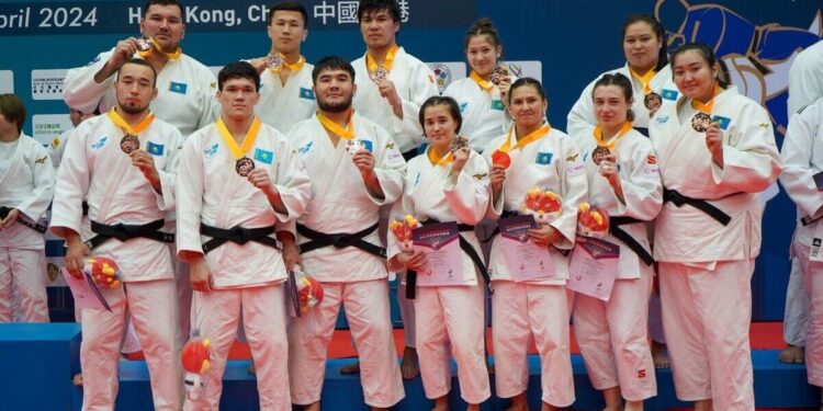 Дзюдодан АЧ: Қазақстан құрамасы елге төрт қола медальмен келе жатыр