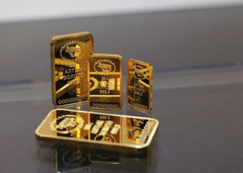 Алтын арзандап жатыр