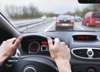 Астанада мас автоледи жазадан құтылу үшін жүктілігі туралы өтірік айтты