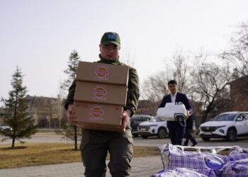 Елордалық ҚХА су тасқынынан зардап шеккен қазақстандықтарға 3 газельмен гуманитарлық көмек жіберді