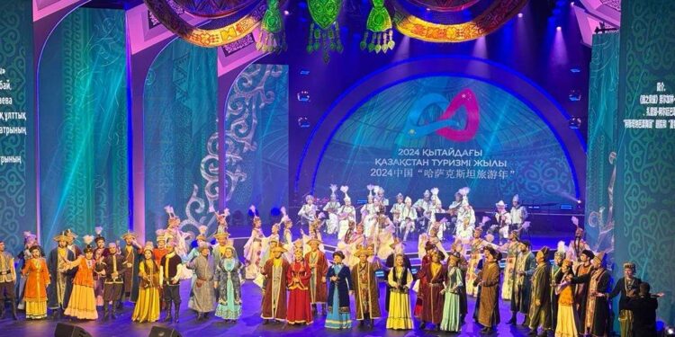 ҚАЗАҚСТАН МӘДЕНИЕТІ ҚЫТАЙ ЕЛІНЕ ТАНЫСТЫРЫЛАДЫ