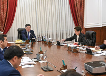 Олжас Бектенов төтенше жағдай орын алған өңірлер тұрғындарын әлеуметтік қолдау жөнінде тапсырма берді