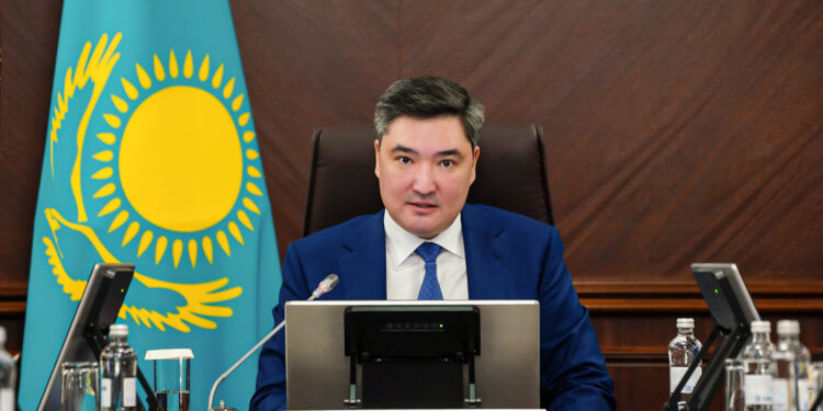 Олжас Бектенов экономиканың дамуына кедергі келтіруі мүмкін факторларды атады