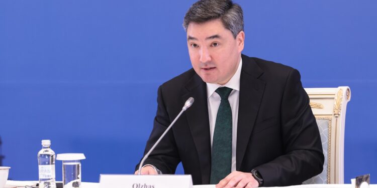 Олжас Бектенов БАҚ қызметкерлерін кәсіби мерекемен құттықтады