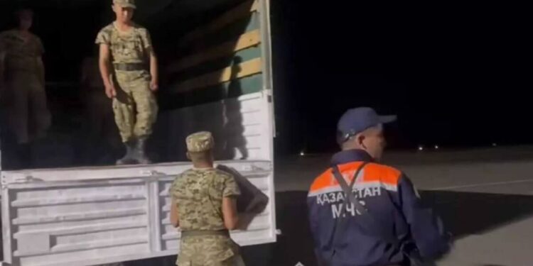 Қырғызстандағы жойқын сел: Қазақстан гуманитарлық көмек көрсетті (ВИДЕО)