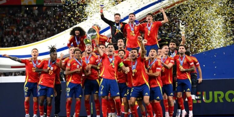 Испания төртінші рет Еуропа чемпионы атанды