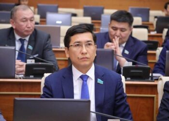 «Төмен сапаны көрсету қаупі бар». Аймағамбетов денсаулық сақтау нысандарының құрылысын сынады