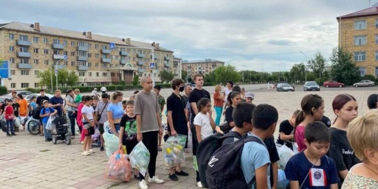 Пластикалық бөтелкені балмұздаққа айырбастады