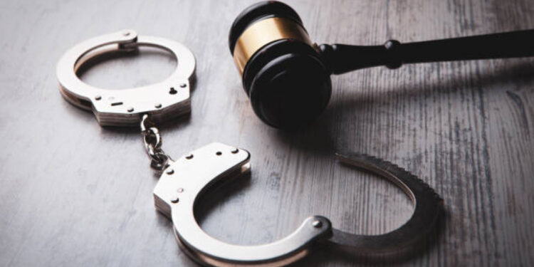 Астанада арнайы ХҚКО қызметкерлері сотталды