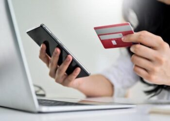 Полиция астаналықтарға алаяқтар туралы ескертті