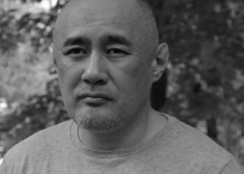 Қазақстандық журналист Айдос Садықов Киевте қайтыс болды