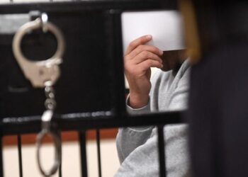 Жанар-жағармай шашып, өртеп жіберген