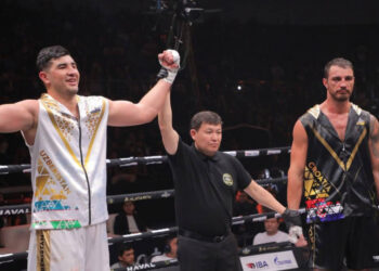 Париж төріндегі қазақ төрешілері