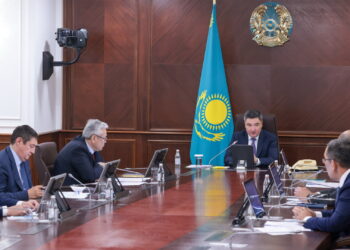 Үкімет су тасқынынан зақымданған үйлерді қалпына келтіру жұмыстарын тұрақты қадағалап отыр