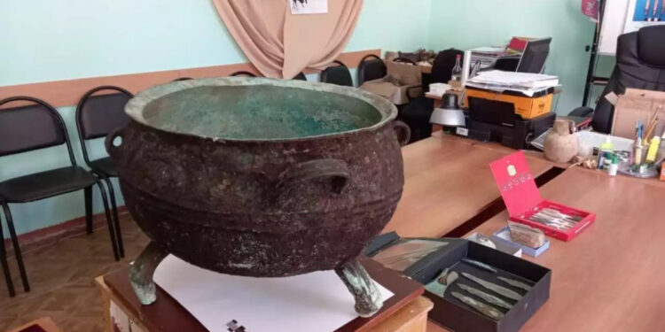 Тарихтан сыр шерткен жәдігерлер