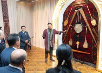 Душанбе қаласында «Қазақ халқының сәндік-қолданбалы өнері» көрмесі өтті.