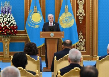 Мемлекет басшысы мұнай-газ саласының қызметкерлерін марапаттау рәсіміне қатысты