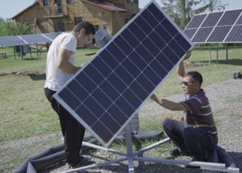 Тараздық оқушы қалқымалы электр стансасын жасап шығарды