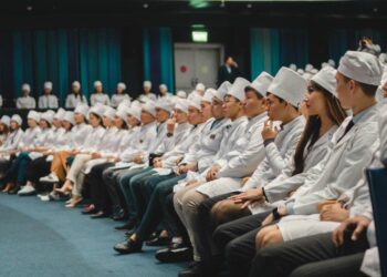 Денсаулық сақтау жүйесін тұрақты дамытуды қамтамасыз етеді