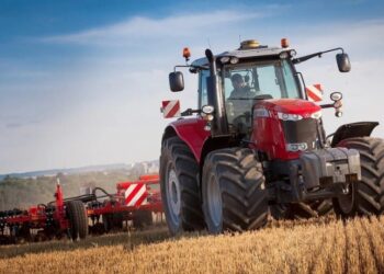 ШАРУАЛАРҒА ЖАҢА ТЕХНИКА АЛУҒА МҮМКІНДІК БЕРІЛДІ