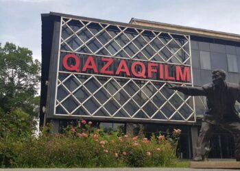 «Қазақфильмнен» кетті: министрлік мәлімдеме жасады
