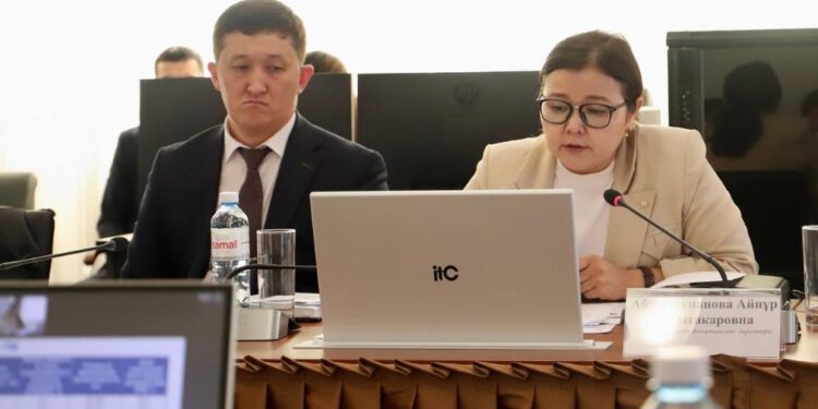 Еңбекминінде атаулы әлеуметтік көмек көрсетудің жаңа тәсілдері айтылды