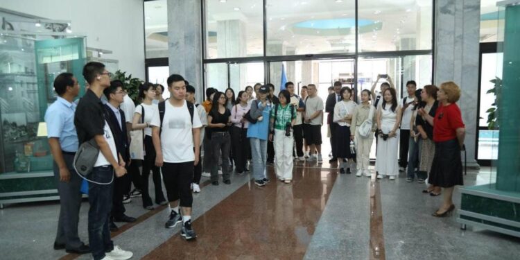 ҚАЗҰУ-ДА ҚЫТАЙЛЫҚ СТУДЕНТТЕРГЕ АРНАЛҒАН ЖАЗҒЫ ЛАГЕРЬ ӨТУДЕ