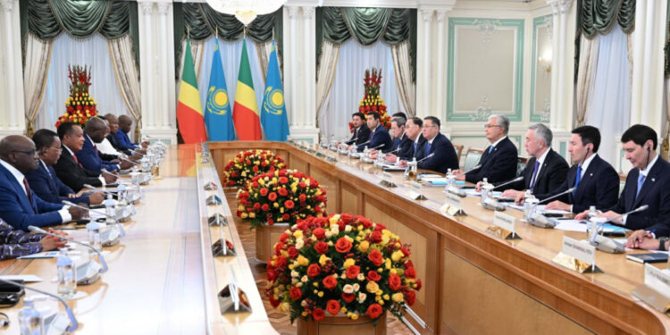Қазақстан мен Конго президенттері кеңейтілген құрамда келіссөз жүргізді