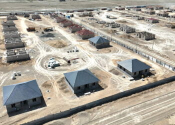 Олжас Бектенов Мемлекет басшысының Құлсары қаласындағы тұрғын үйді қалпына келтіру жөніндегі тапсырмасының орындалуын тексерді