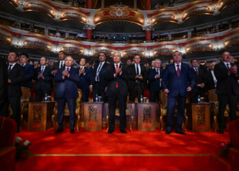 Орталық Азия елдері мен Әзербайжанның мемлекеттер басшылары «Достық кеші» гала-концертін тамашалады