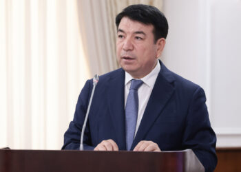 Ғани Бейсембаев: Қазақстандағы 1 879 мектептің 1 731-де Starlink спутниктері орнатылған