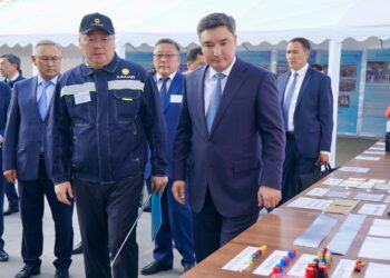 Олжас Бектенов Жетісу облысының ауыл шаруашылығы саласы мен өнеркәсіптік әлеуетінің дамуын тексерді