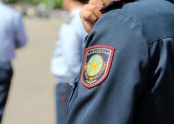 Кіреберістегі қабырғаны тесіп тастаған: Астанада вандалдар қамауға алынды