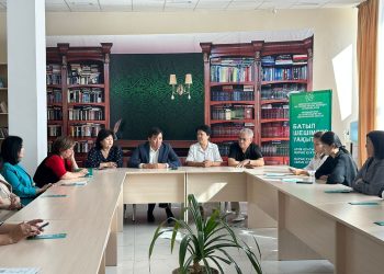 Ақтауда халықтық штаб Қ. Сыдиықов атындағы кітапхана қызметкерлерімен кездесті