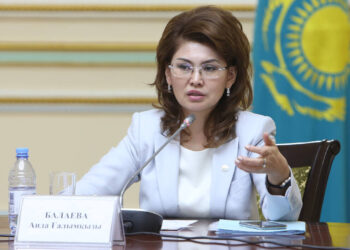Министр Аида Балаева: Air Astana әуе компаниясы өз клиенттеріне құрметпен қарауы керек