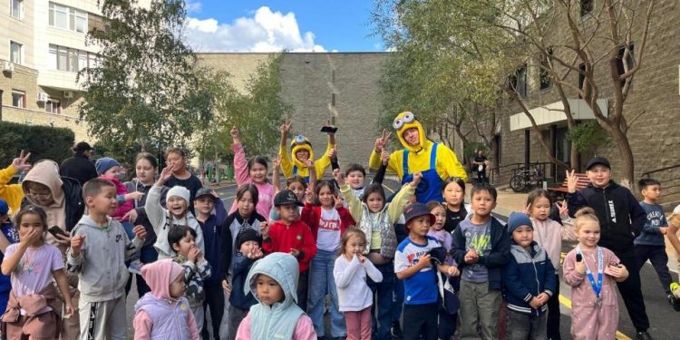 Астанада жаңа аулалар абаттандырылды