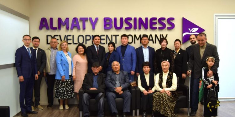 Алматыда Қоғамдық кеңес мүшелеріне арналған стади-тур өтті