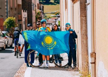 Елордалық пара спортшы Франциядағы беделді турнирде күміс медаль жеңіп алды