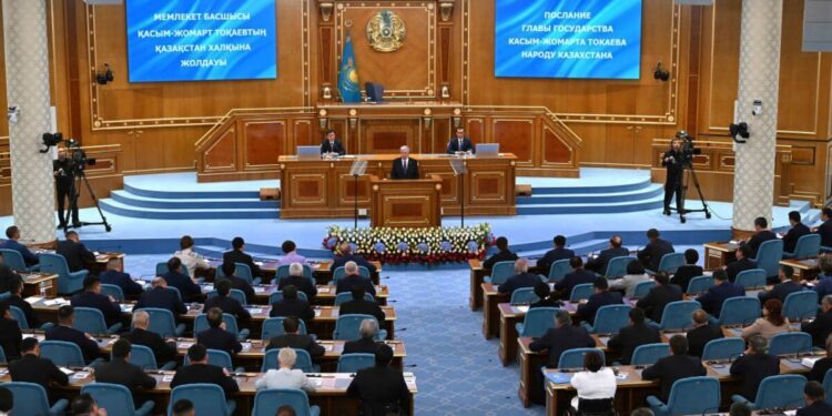 Экономикалық тұрғыдан белсенді азаматтың бәріне бірдей түсінікті ету өте маңызды