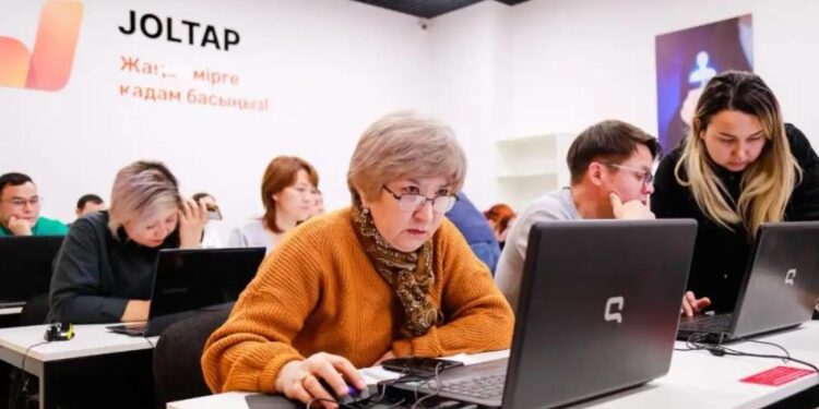 JOLTAP: астаналықтар графикалық дизайнды меңгеріп, одан табыс таба бастайды